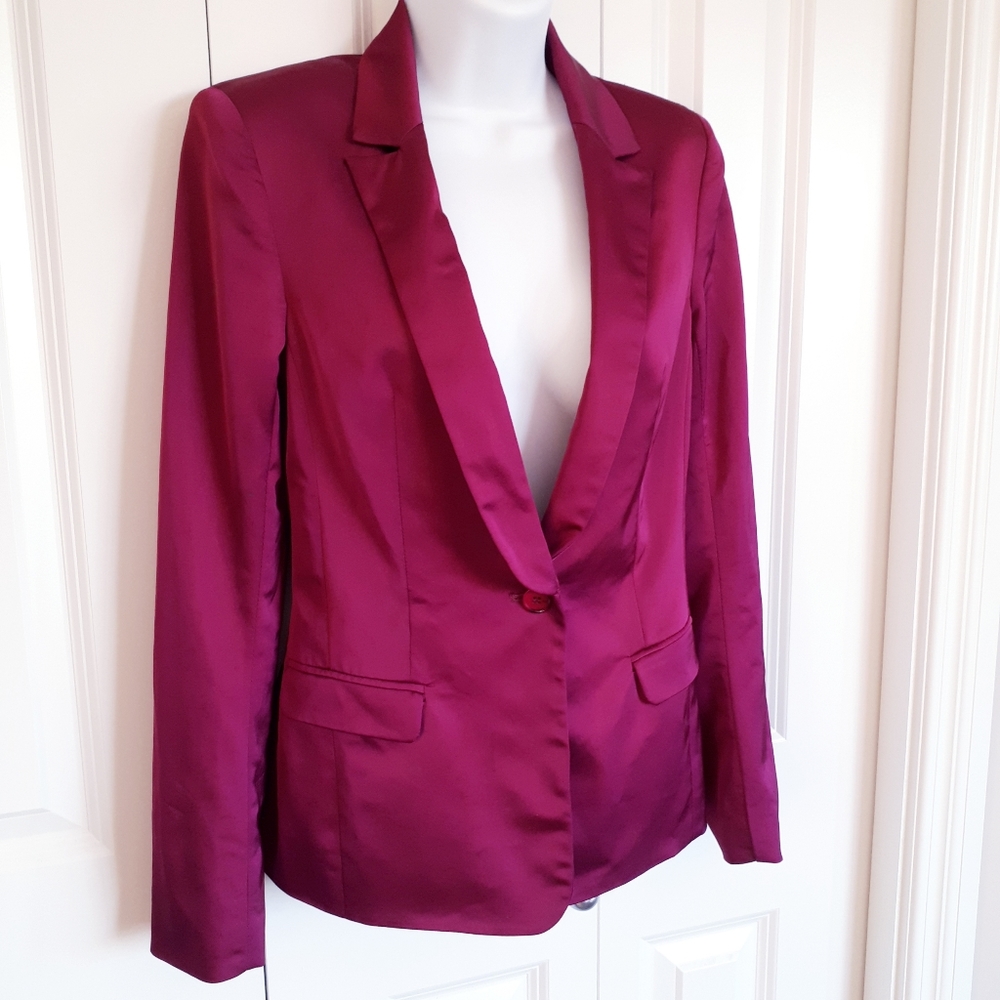 Women's Guess Jacket - Size 4/Small